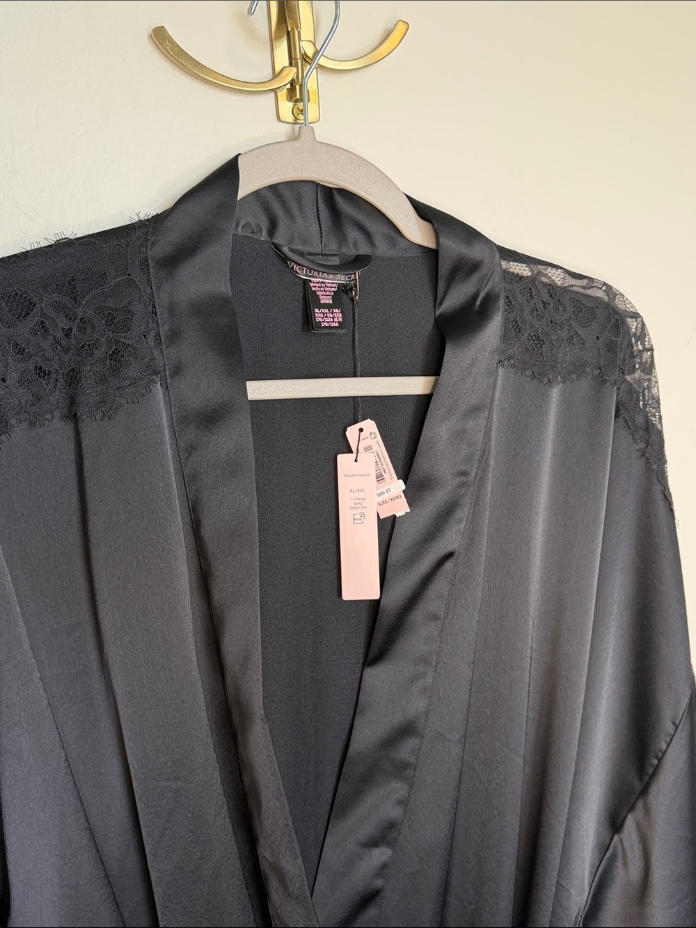 Victoria's Secret Black Satin Lace-Trim Robe XL NWT - Picture 2 of 5